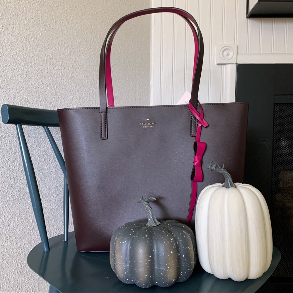 SOLD 💕 authentic kate spade lawton way tote 💕
